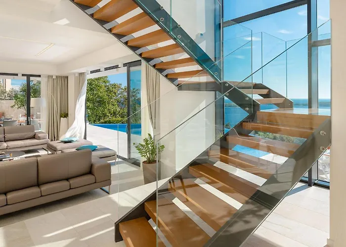 Afrodita * Hvar Town