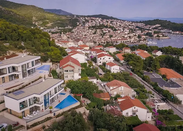 Afrodita * Hvar Town